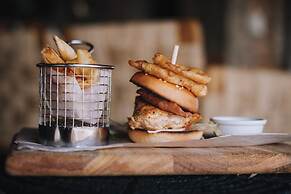 Valley Lodge - Babanango Game Reserve