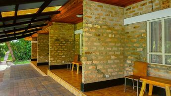 Bunyonyi Overland Resort