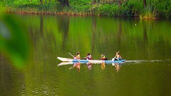 Bunyonyi Overland Resort