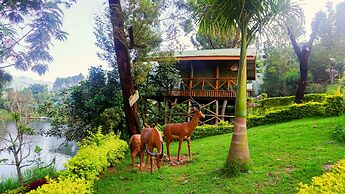 Bunyonyi Overland Resort