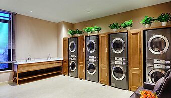 The Yun Hotel Foshan Nanhai - Near Qiandeng Lake Music Show