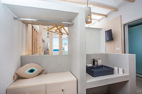 Alexander Studios & Suites - Adults Only