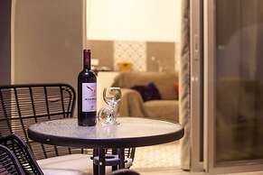 Alexander Studios & Suites - Adults Only