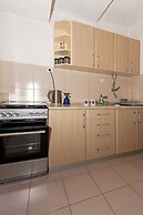 Bogdanovski Studios & Guest Rooms