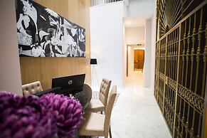 Casa de la Merced Suites