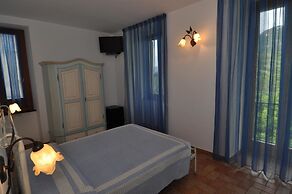 Sandra Villa Rooms