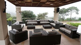 Lucero - Luxury Treehouses