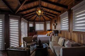 Lucero - Luxury Treehouses