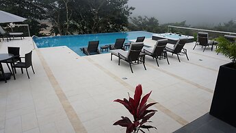 Lucero - Luxury Treehouses