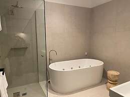 The Royal Daylesford Hotel