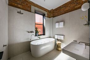 The Royal Daylesford Hotel