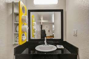 Motel 6 Moultrie, GA