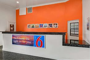 Motel 6 Moultrie, GA