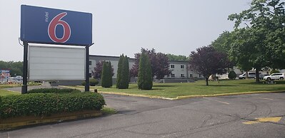 Motel 6 Tinton Falls, NJ – Neptune