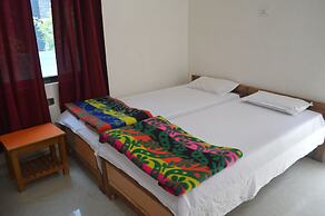 Middle Way Home Stay