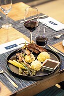 Blaauwberg Beach Hotel