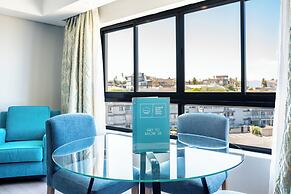 Blaauwberg Beach Hotel