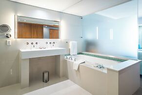 Blaauwberg Beach Hotel