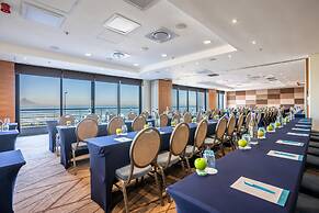 Blaauwberg Beach Hotel