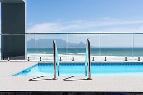 Blaauwberg Beach Hotel