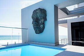 Blaauwberg Beach Hotel