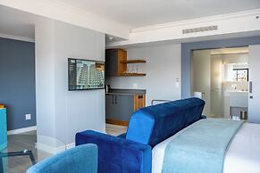 Blaauwberg Beach Hotel