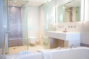 Blaauwberg Beach Hotel