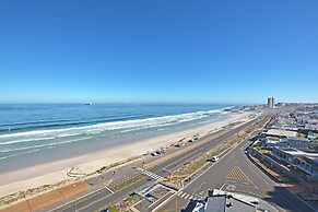 Blaauwberg Beach Hotel