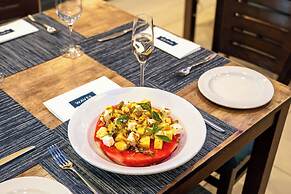 Blaauwberg Beach Hotel