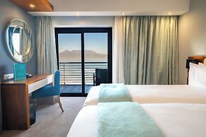 Blaauwberg Beach Hotel