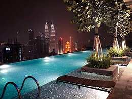 Expressionz Professional Suites by SYNC