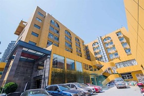 CNHOL Radient Hotel (Shenzhen Qianhai Branch)