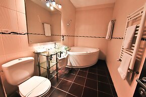 Hotel Magic Trivale