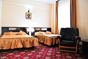 Hotel Magic Trivale