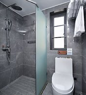 Wing Hotel Guilin - Central Square