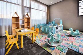 Wing Hotel Guilin - Central Square