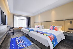 Wing Hotel Guilin - Central Square