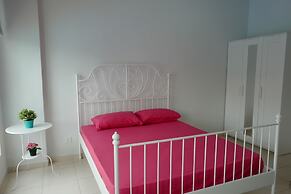 Pangsapuri Suria Kota Damansara by Friend