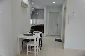 Pangsapuri Suria Kota Damansara by Friend