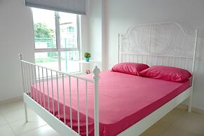 Pangsapuri Suria Kota Damansara by Friend