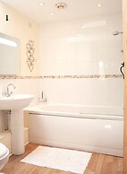 Bryn Melyn Farm Cottages- 5 Luxury Cottages In A Stunning Setting with