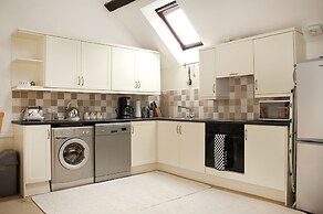 Bryn Melyn Farm Cottages- 5 Luxury Cottages In A Stunning Setting with