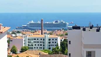 Top Floor with terrace in Funchal