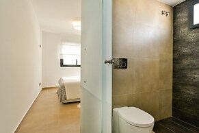 Oasis Beach IX - Amelie