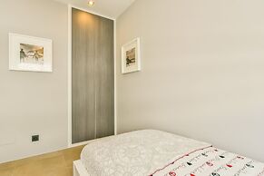 Oasis Beach IX - Amelie