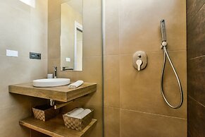 Oasis Beach IX - Amelie