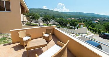 Luxury villa Imperial - with the vineyard views