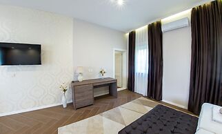 Luxury villa Imperial - with the vineyard views