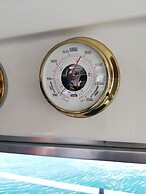 Amber Sun - Boat & Breakfast