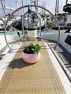 Amber Sun - Boat & Breakfast